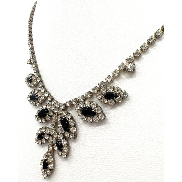 Vintage Black & Clear Rhinestone Bib Necklace Set Clip-On Earrings 1950s Glam - Picture 10 of 12